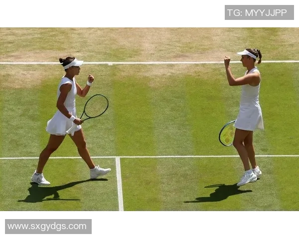 重庆网球队进攻策略揭秘：深度解析网球战术与技巧的完美结合